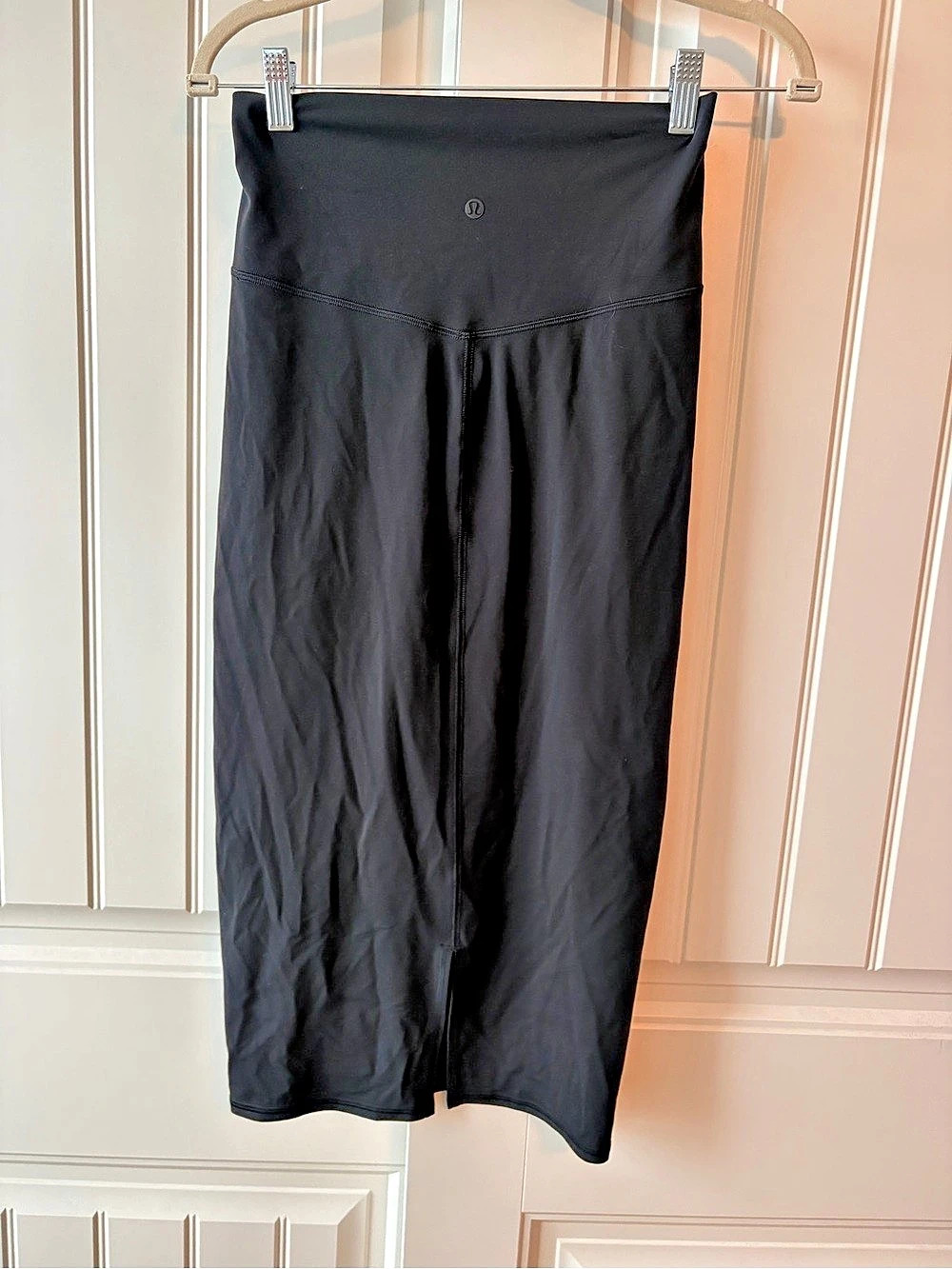 lululemon Nulu™ Slim-Fit HR Skirt Black Midi Skirt Size 6 NWT - Picture 6 of 7